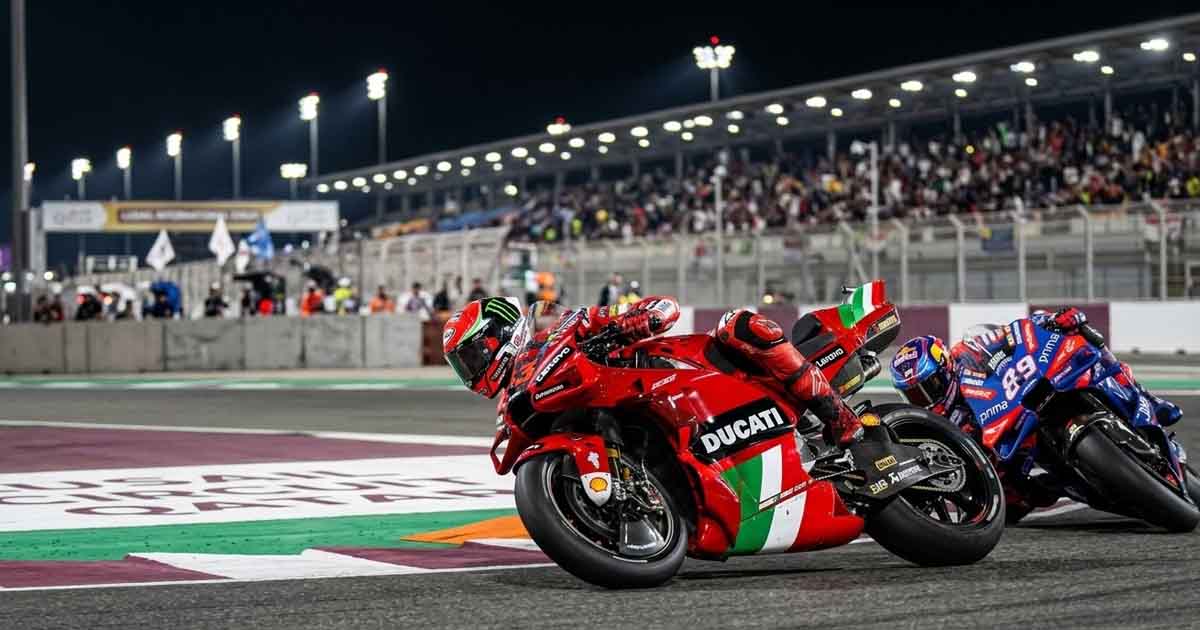 موتو جي بي الدوحة: باياا يُثأر لنفسه في السباق المختصر ويُرسّخ التنافس مع ماركيز